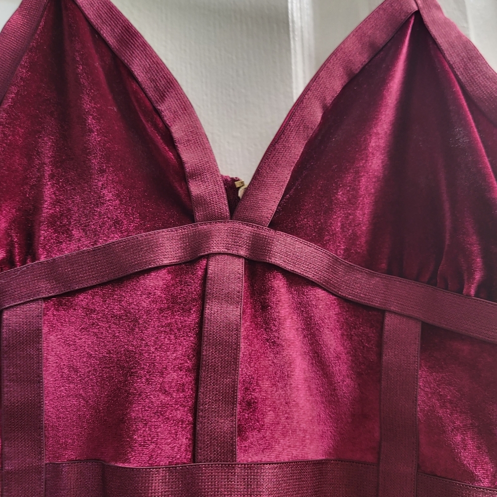 Dress - Picture 4 of 4